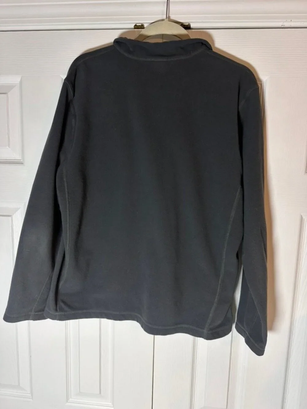 The North Face Charcoal Fleece 1/4 Zip large